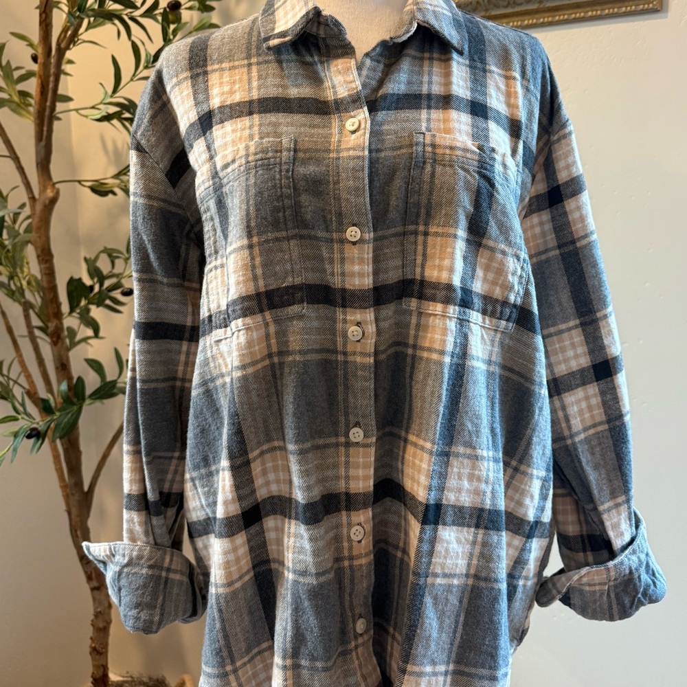 Old Navy White, Grey and Tan Checkered Blouse